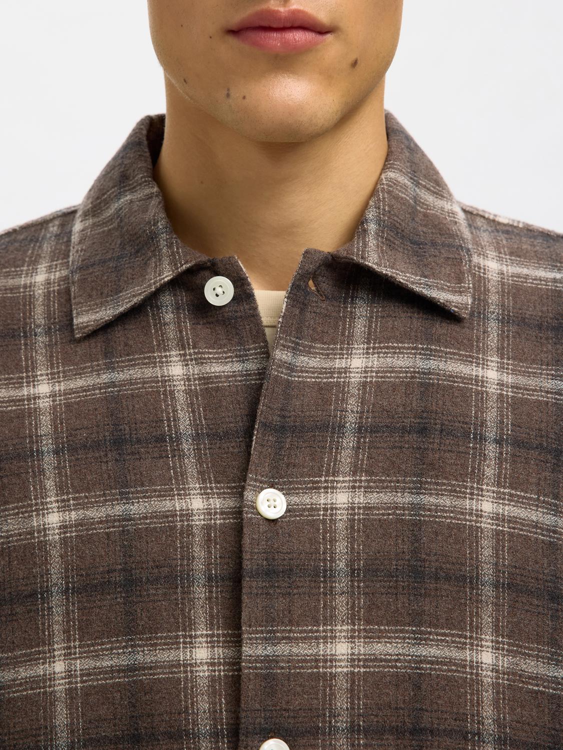 model_shot-detail